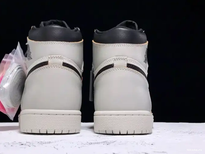 Reps TB OG Jordan SB High Nike Bone x Air 1 CD6578-006 Light 0412